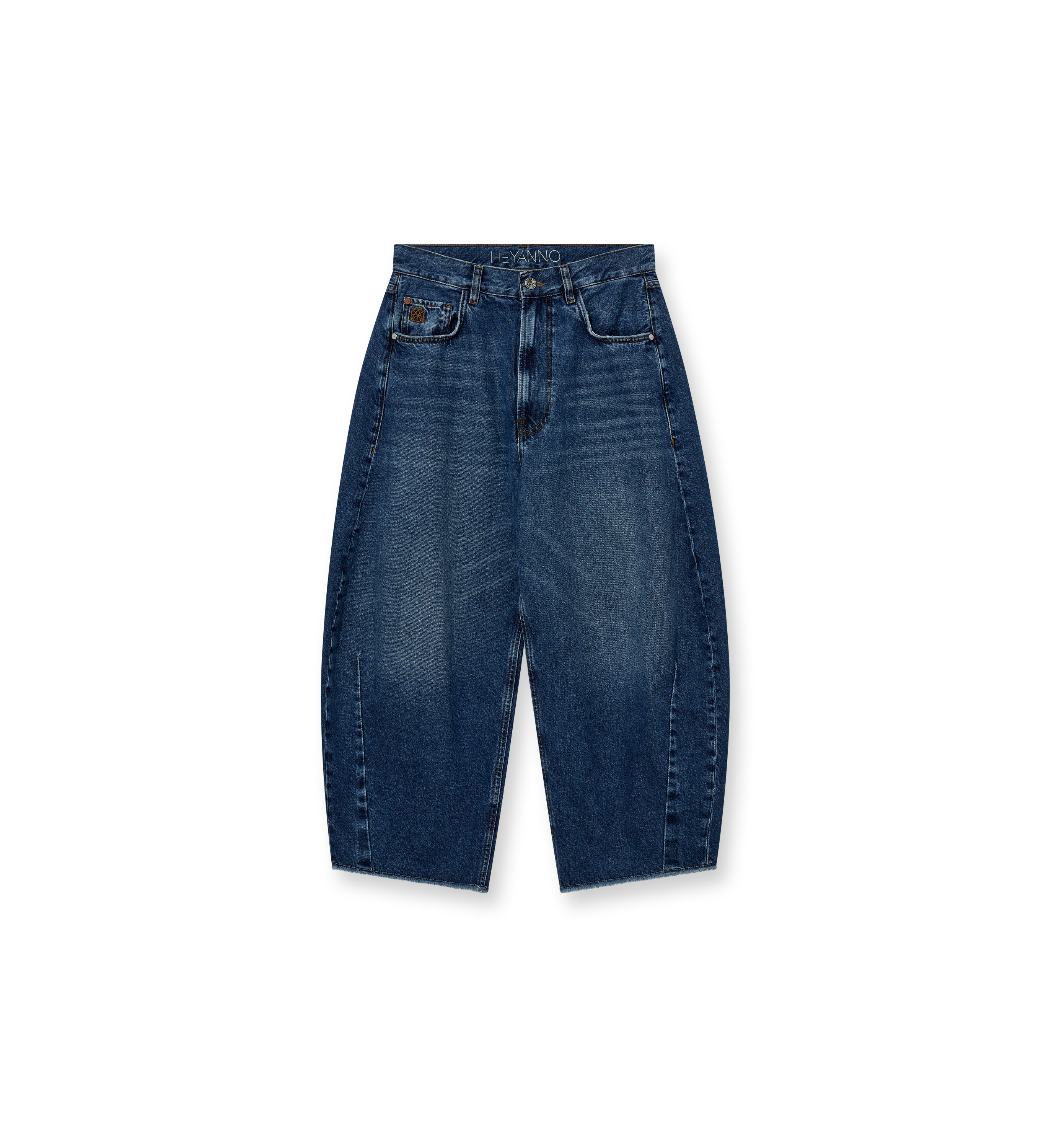 Packshot / Medium Washed Blue / Front